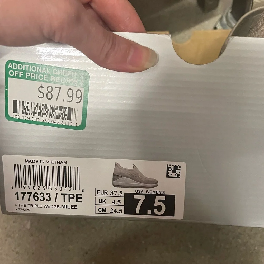 Skechers Beige Slip-On Sneakers